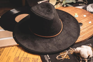 Sloane Suede Hat in Black